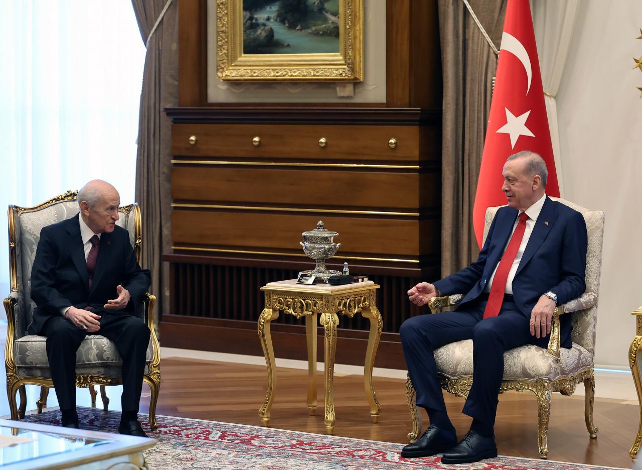 Erdoğan ve Bahçeli Cumhurbaşkanlığı Külliyesi'nde görüştü