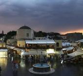 Rodos'ta kapıda vize mağduru Türk turistler için çalışma başlatıldı